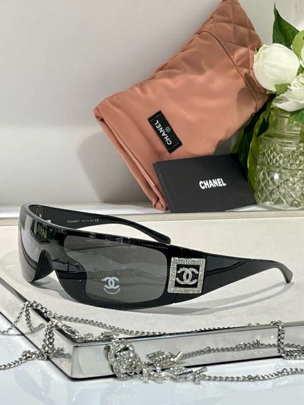 Picture of Chanel Sunglasses _SKUfw56704598fw